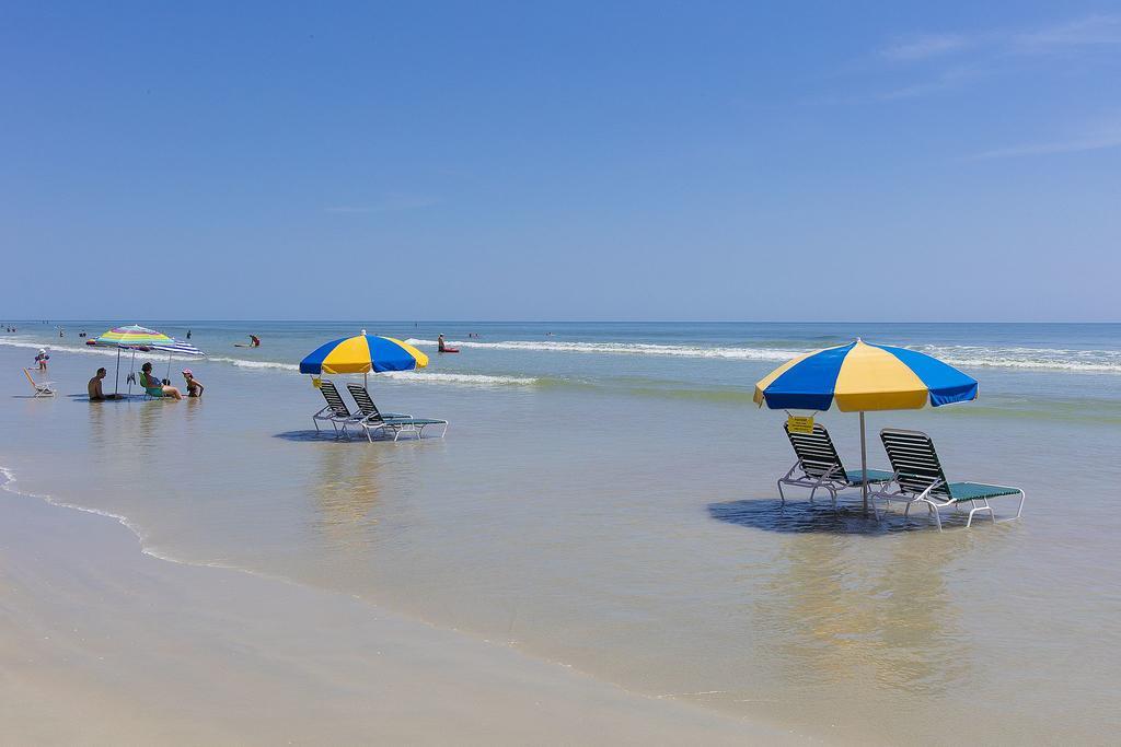 Fantasy Island - Daytona Beach Shores Aparthotel Exterior photo