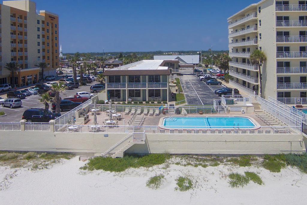 Fantasy Island - Daytona Beach Shores Aparthotel Exterior photo