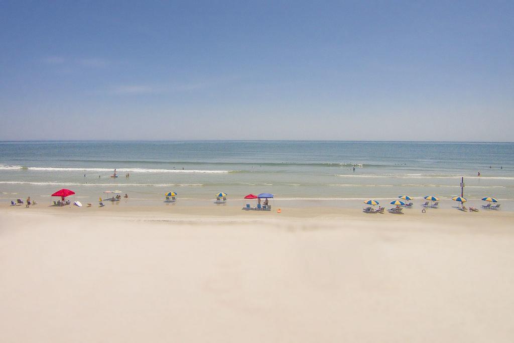 Fantasy Island - Daytona Beach Shores Aparthotel Exterior photo